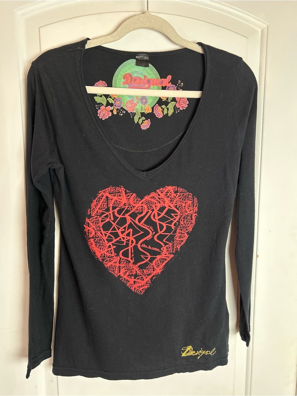 Desigual Black Long-Sleeve V-Neck Top with Red Heart Graphic